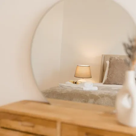Beautifully Done 5 Bed Barn Conversion In Heswall - Sleeps Up To 10 Exterior photo