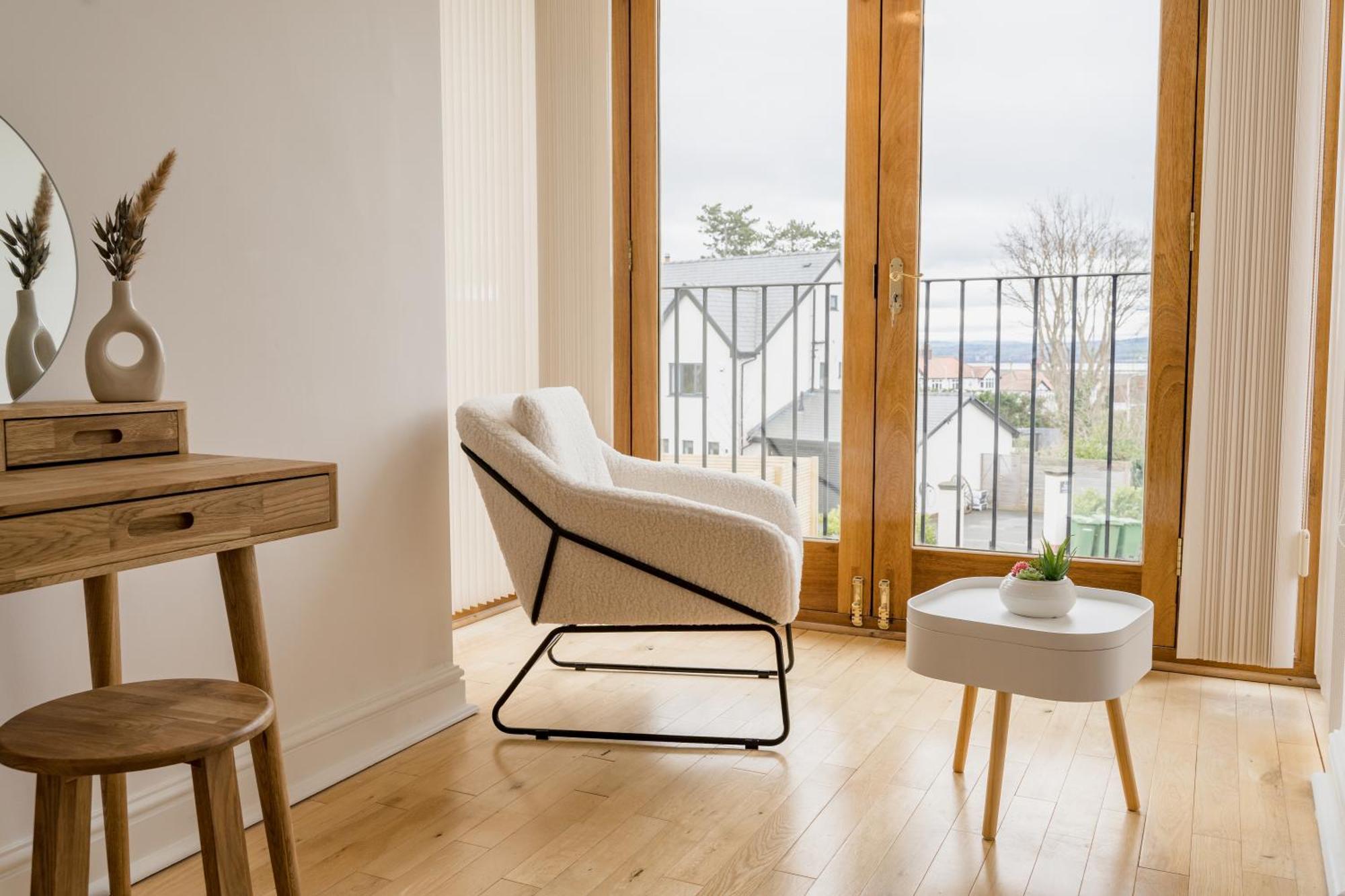 Holiday home Beautifully Done 5 Bed Barn Conversion In - Sleeps Up To 10 Heswall